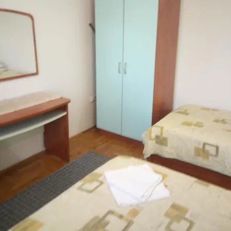 Апартаменты With Parking Space Rovanjska, Paklenica - 24348 *